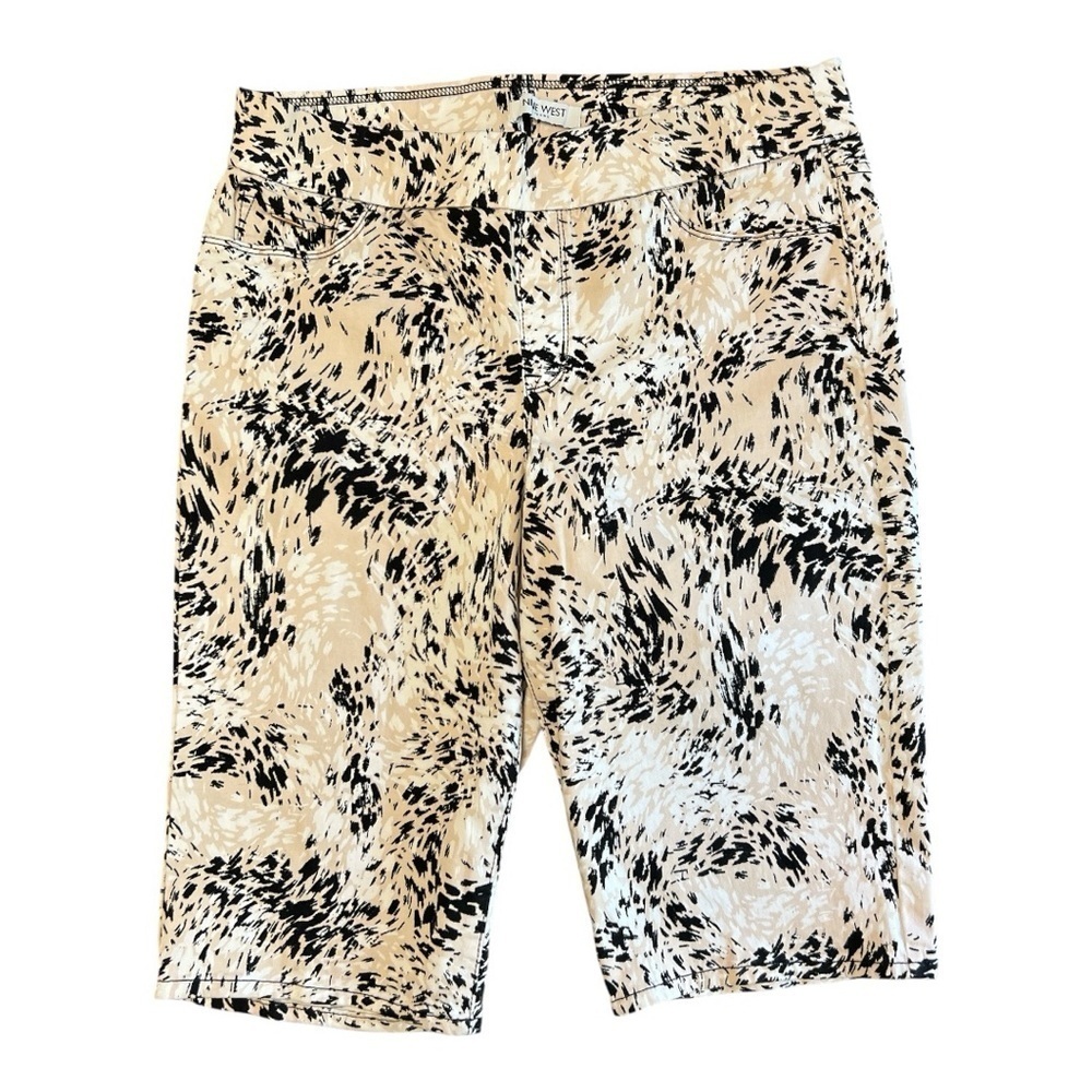 Nine West Tan and Black Flat Front Shorts